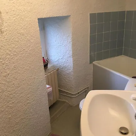 L'insolite Et Medievale Tour Yselda * Saint-Pourcain-sur-Sioule