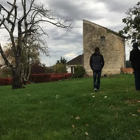 Holiday home L'insolite Et Medievale Tour Yselda *