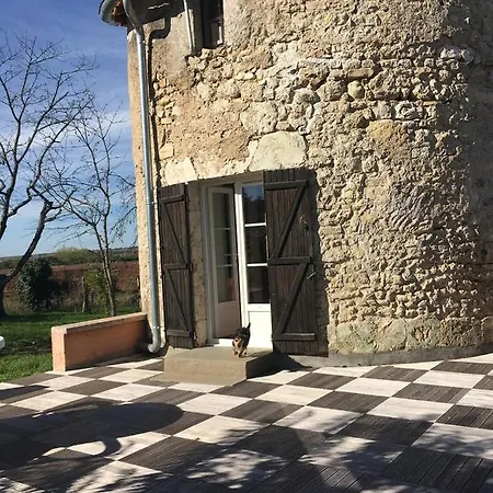 L'insolite Et Medievale Tour Yselda Casa de Férias Saint-Pourçain-sur-Sioule