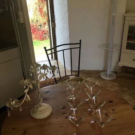 L'insolite Et Medievale Tour Yselda Saint-Pourçain-sur-Sioule
